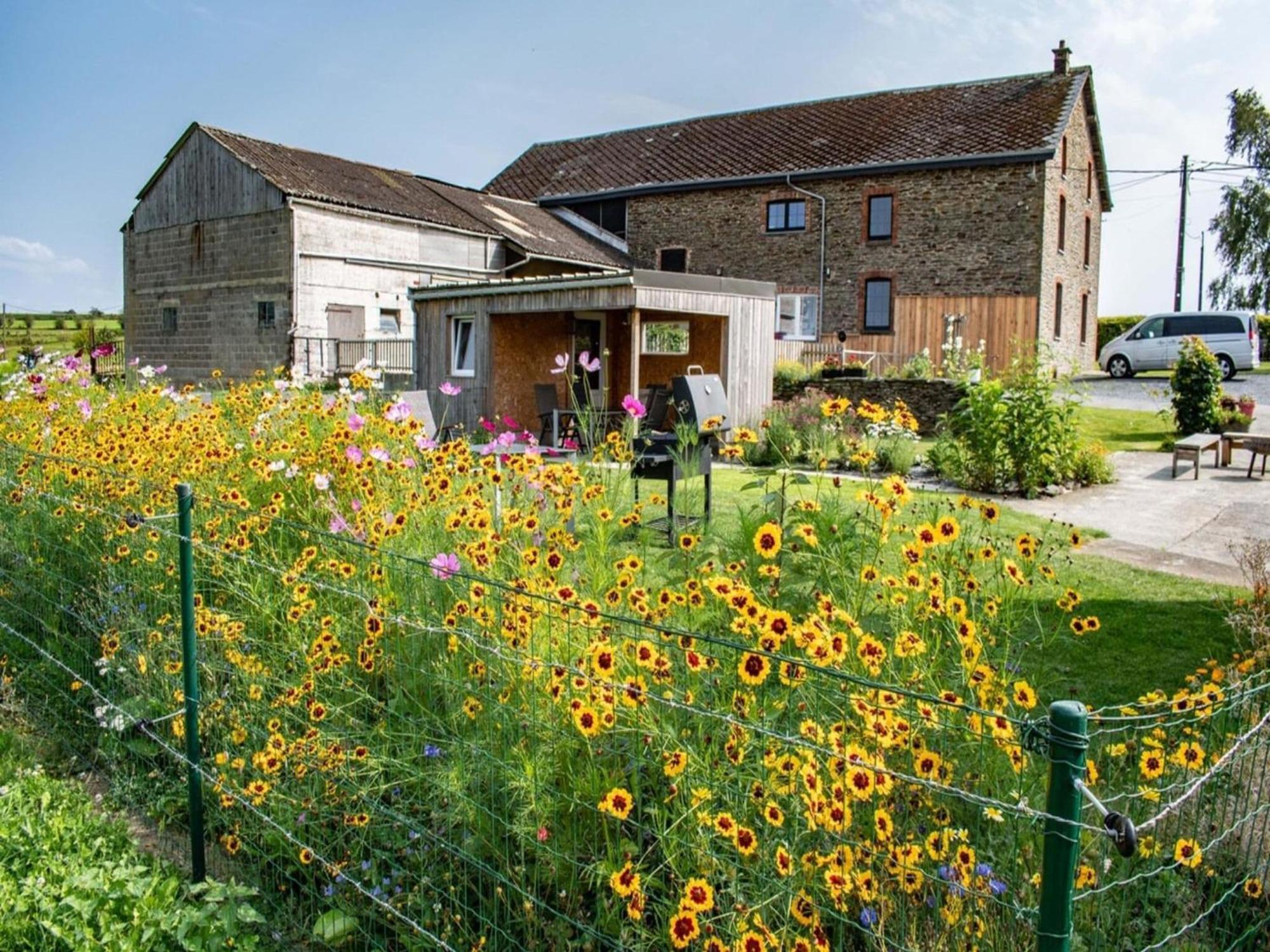 Pretty Farmhouse In Houffalize With Courtyard المظهر الخارجي الصورة