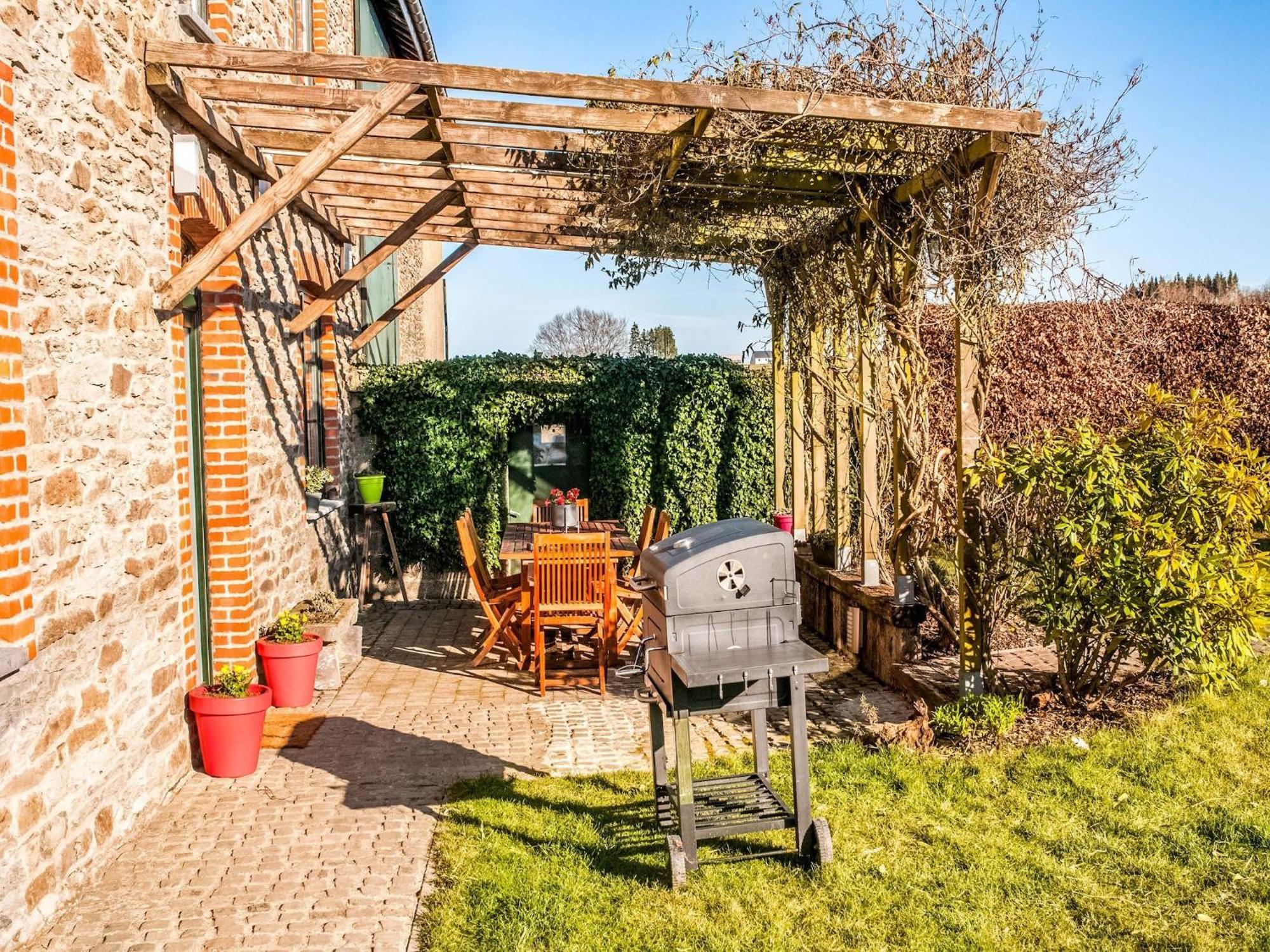 Pretty Farmhouse In Houffalize With Courtyard المظهر الخارجي الصورة
