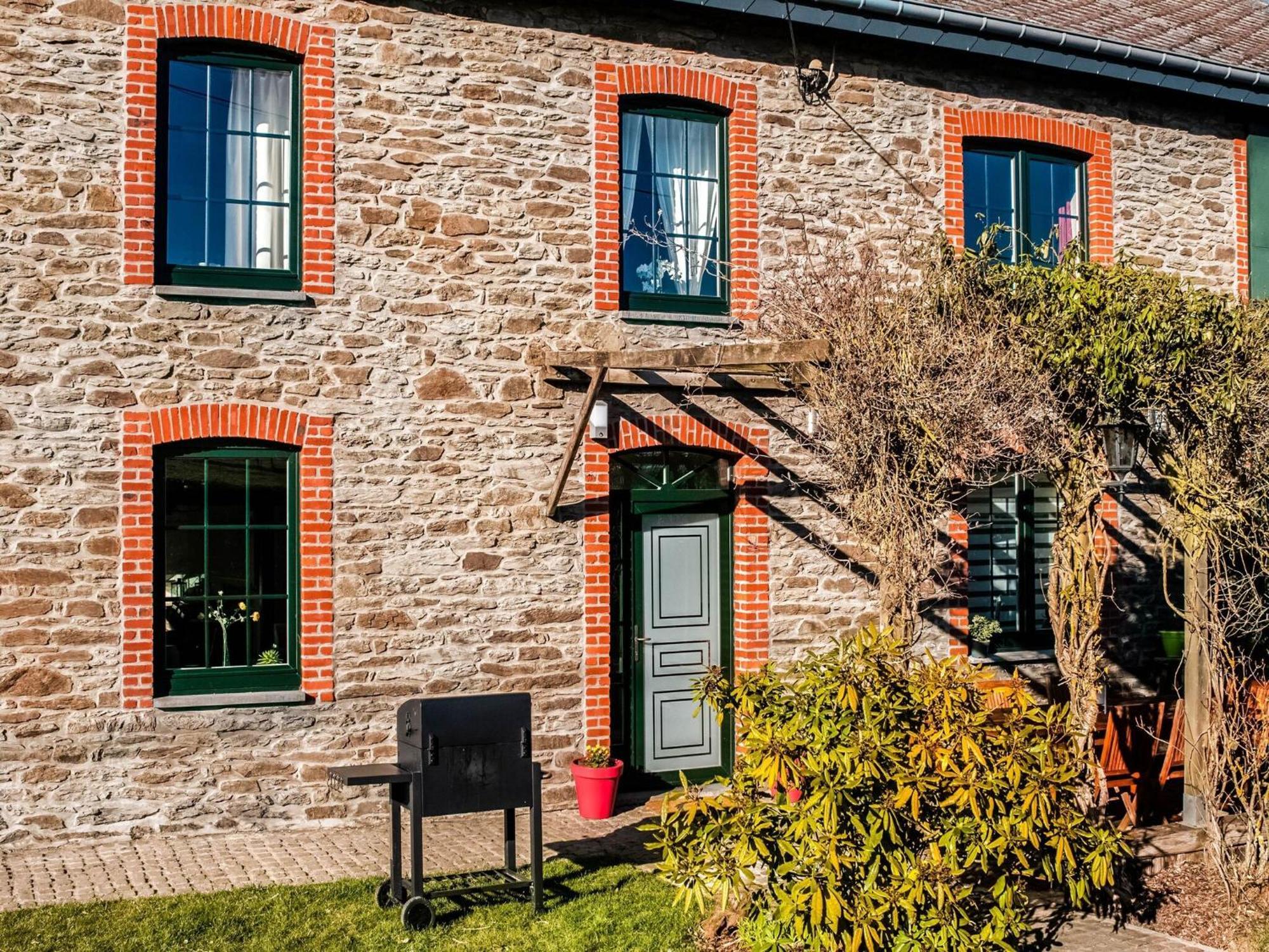 Pretty Farmhouse In Houffalize With Courtyard المظهر الخارجي الصورة